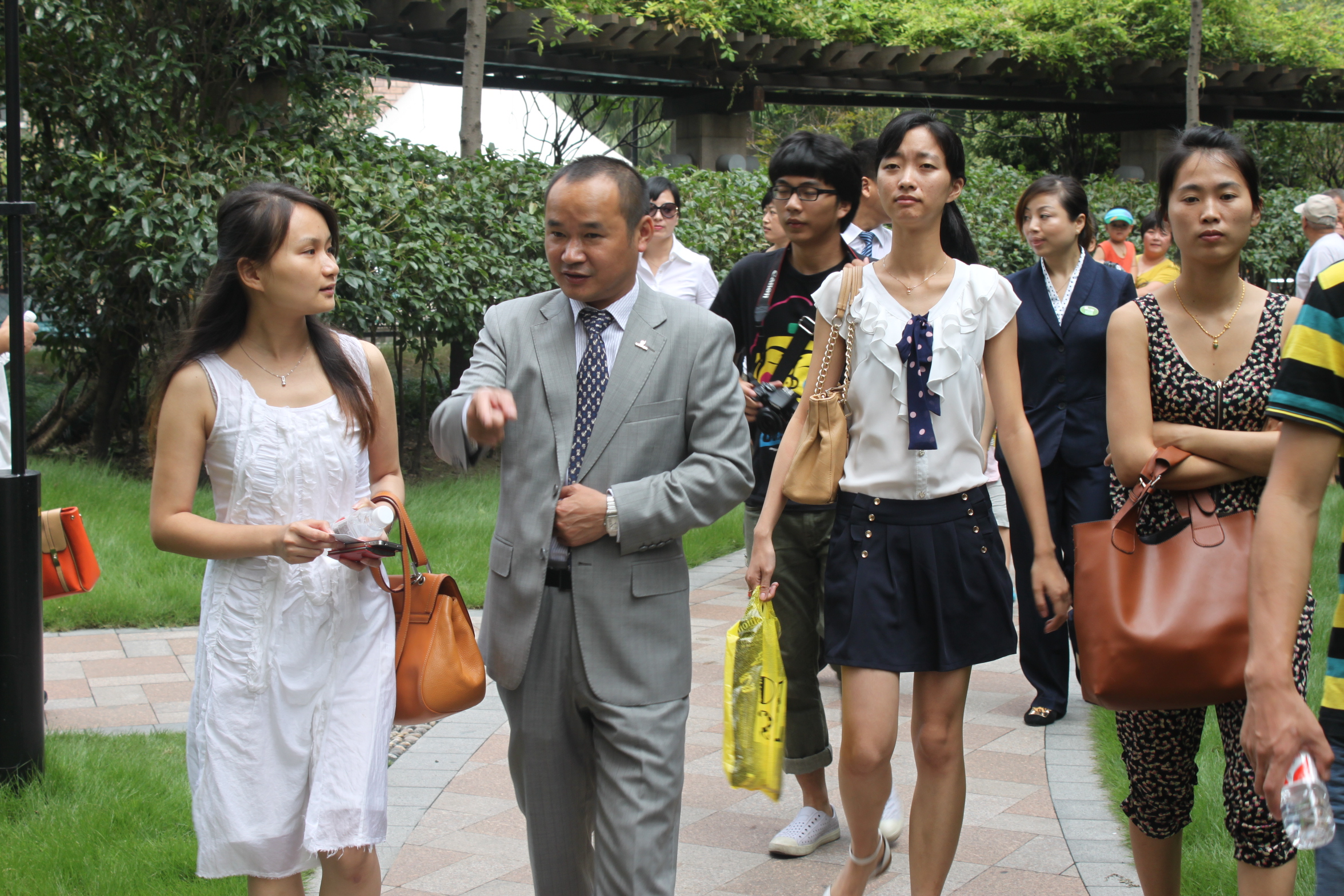 ���Ǽ��ķ���  ���Ǽ��ļ�