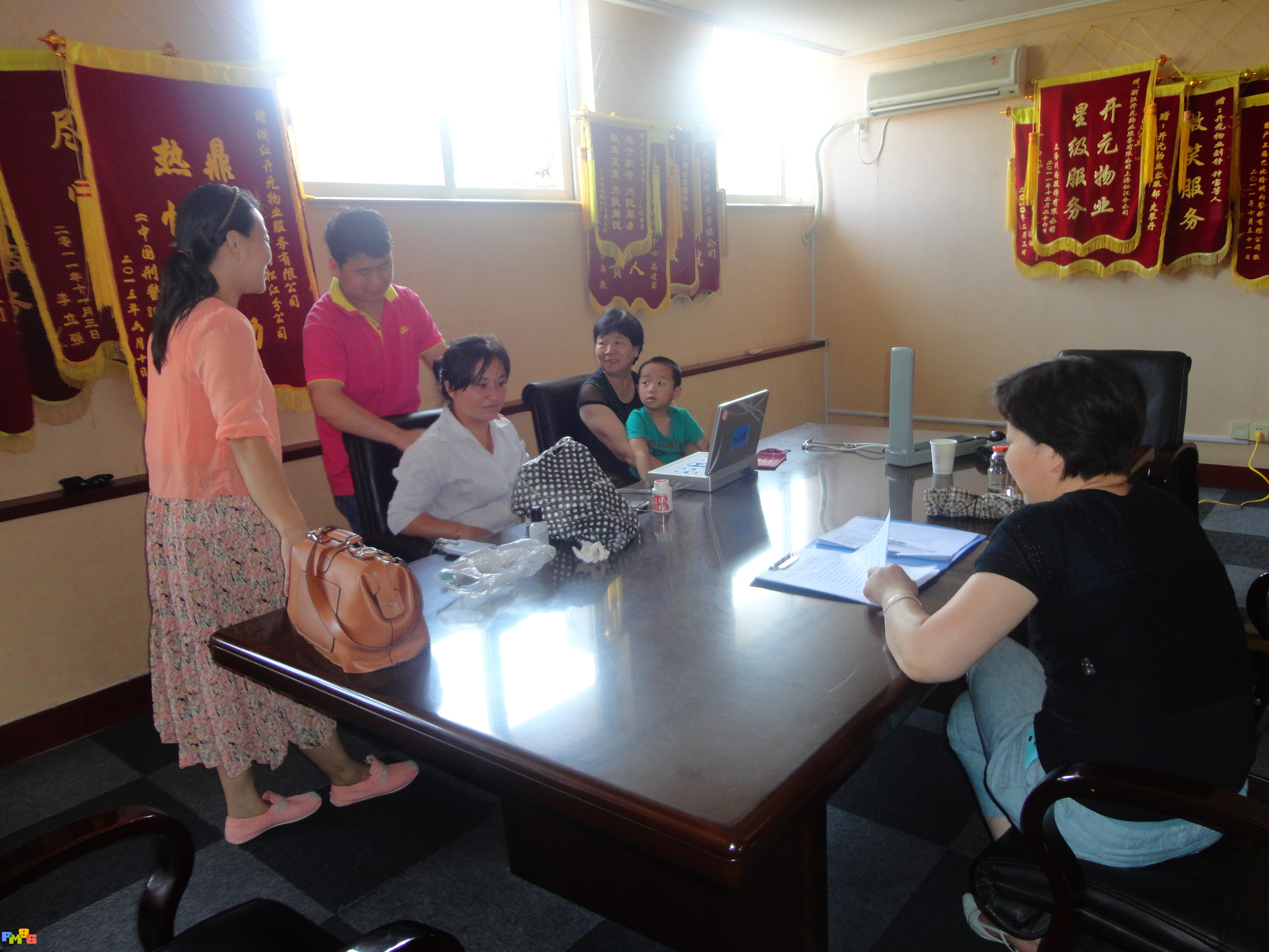 ��ע��������Ԫ����Я��ͬ��