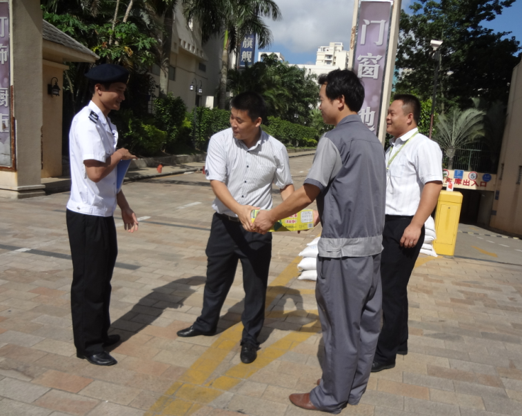 ���ж�ģ����˫��