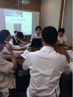 银杏汇全员进行员工手册培训
