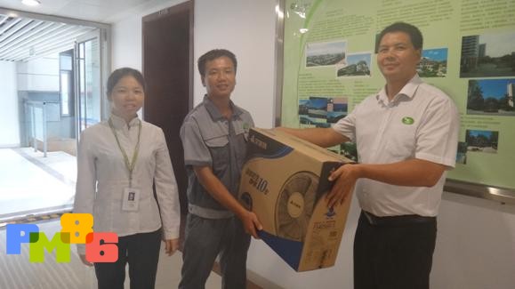 ��Ԫ��ҵ���ڹ�˾��Ա���»���ף�� ��ҵ�ػ�ů����