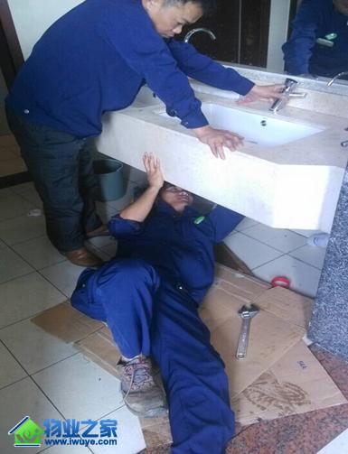 ���ٺ��������ҵ����ˮ