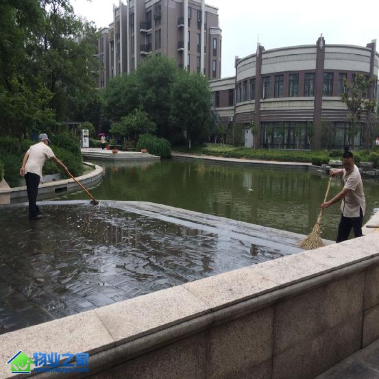 ��Ԫ��ҵ���ȷ�����֯������Աˢϴ�۾���