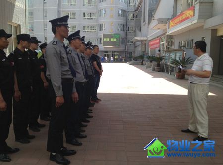 ����ʵҵ��������ҵ�׶�ʦ����ѧ����ʵ����Ŀ����չ������ʵս��ϰ