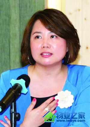 �������У�����סլ������ʢ ��ҵ��չ����