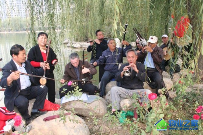 ׿����ҵ����ҵ��ҵ��������ˮ֮��Ĺ�ϵ