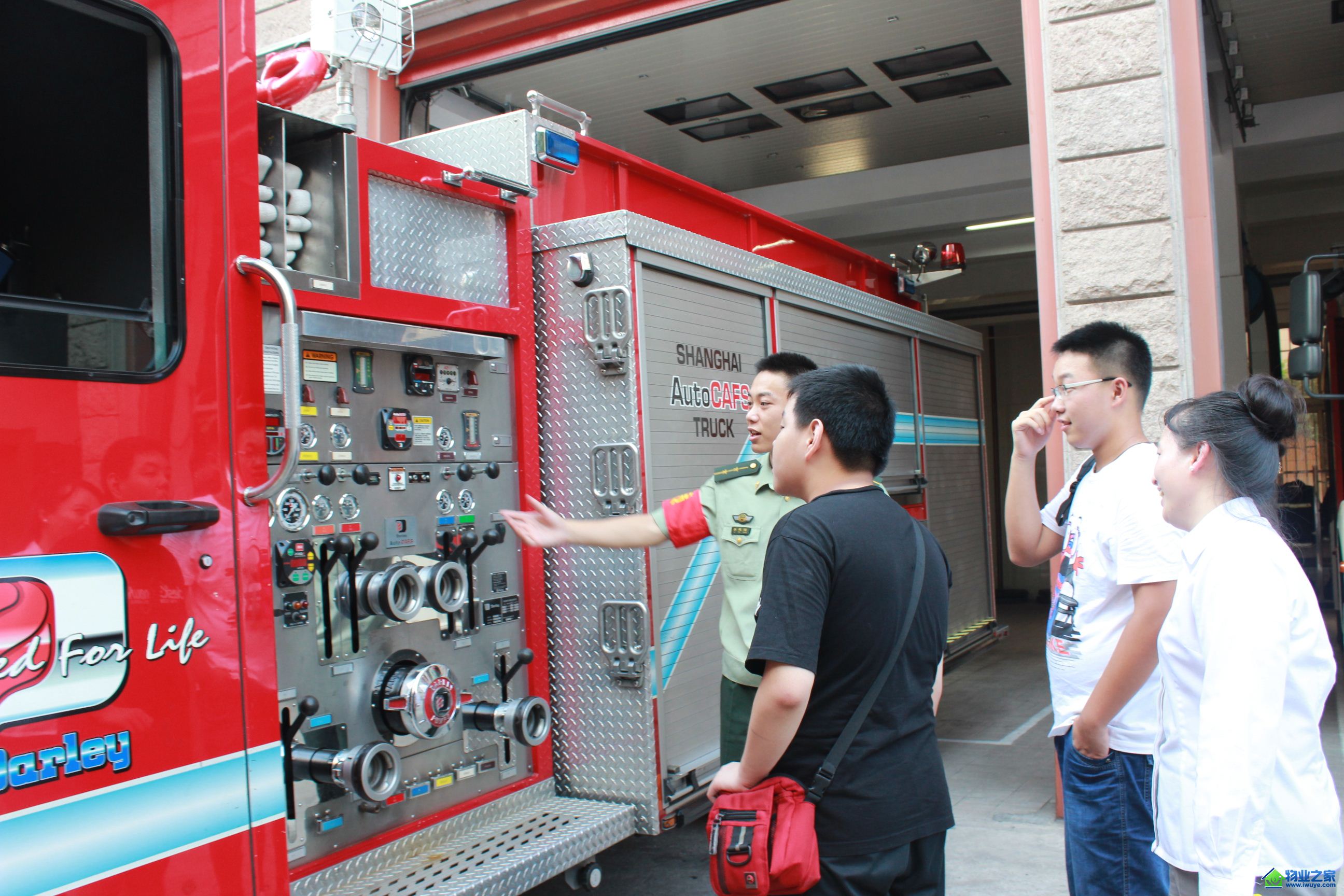 ��ʵ���ð�����ѧ������ҵ����