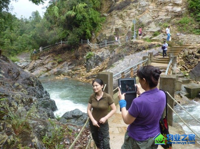 ������ҵ���Ƚ�Ա������ɽ����ˮկ������