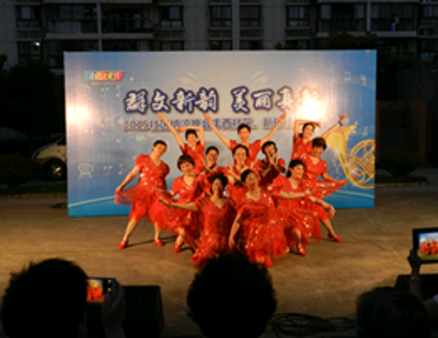 �ڳ���ҵ����������ҵ����ӭ